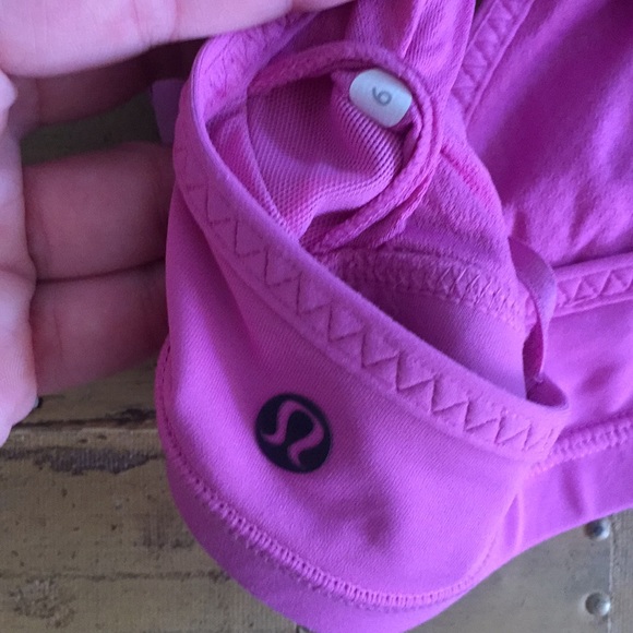 🍋 LULULEMON MAGENTA PINK V FRONT SPORTS BRA TOP 6 - Picture 11 of 15